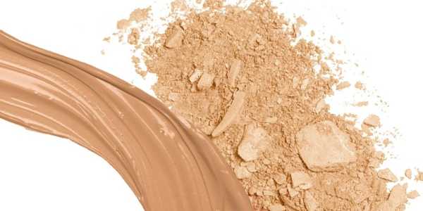 How To Choose Between Liquid And Powder Foundation