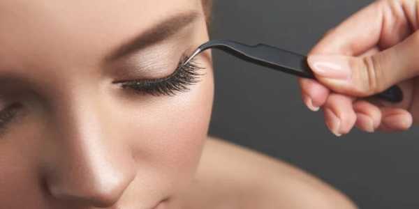 How To Apply False Lashes Without Messing Up Your Look